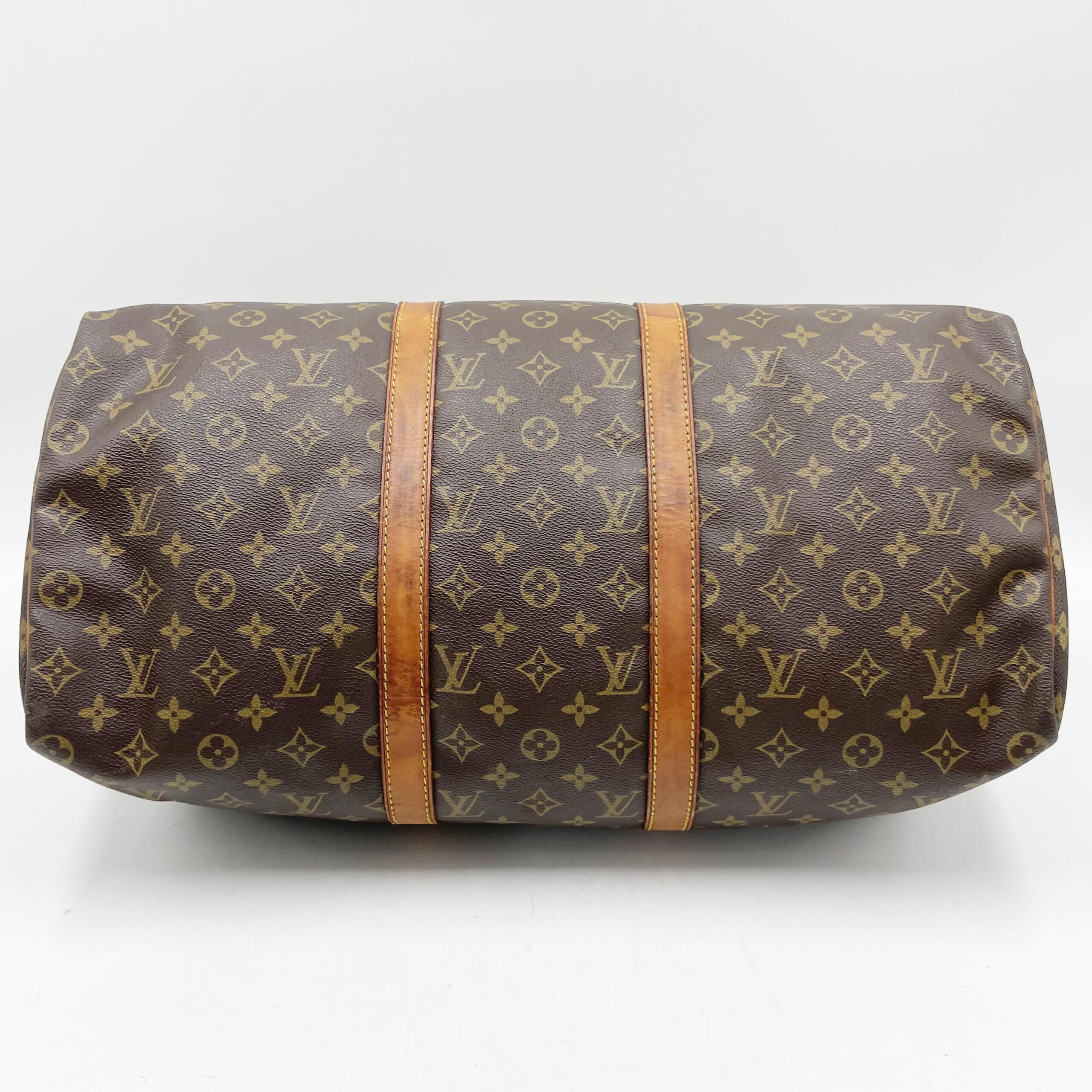 LOUIS VUITTON キーポル50 底面のモノグラム柄